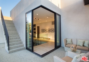 415 N. Martel,Los Angeles,Los Angeles,California,United States 90036,House,N. Martel,1008